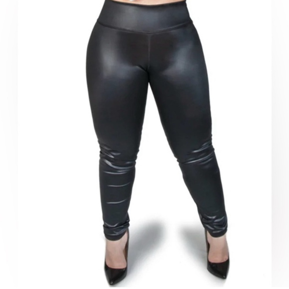 Carolina Sandoval Women's Black High-Waisted Faja Leggings.